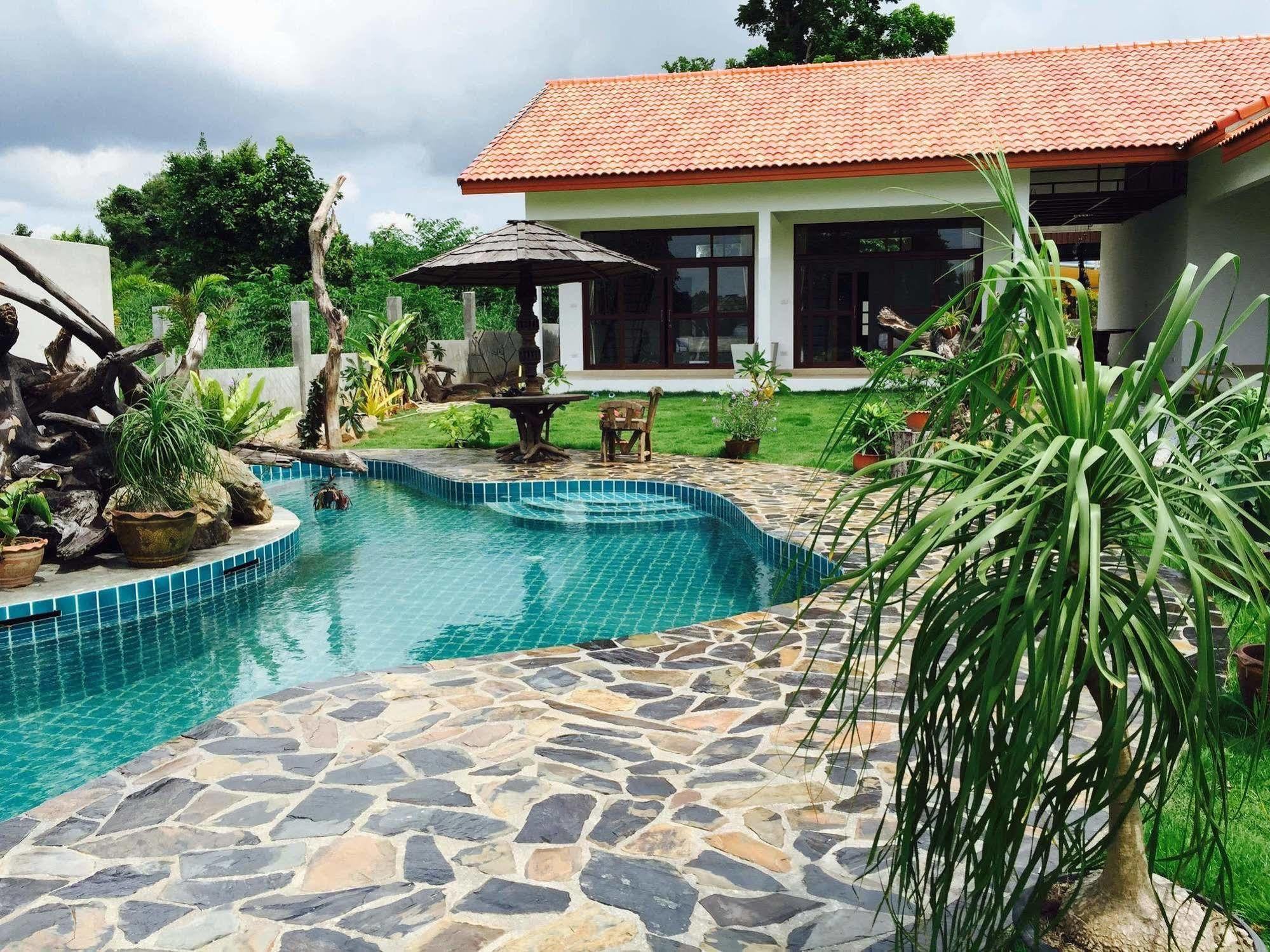 Hotel Tree Roots Retreat Rayong Exterior foto