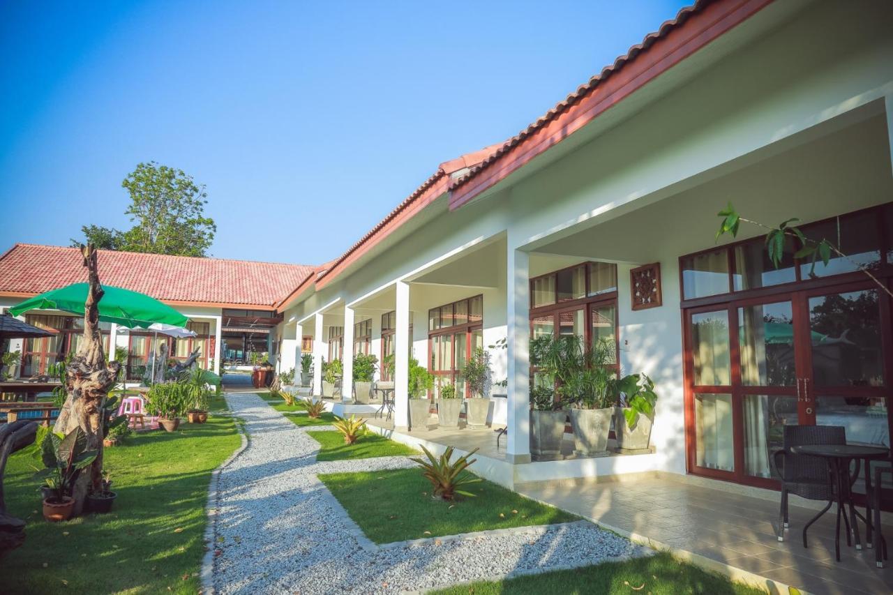 Hotel Tree Roots Retreat Rayong Exterior foto